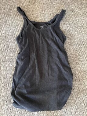 Old Navy Grey Ribbed Maternity Tank
